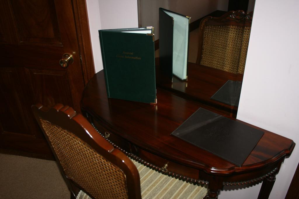 Avarest Bunratty B&B Shannon Szoba fotó